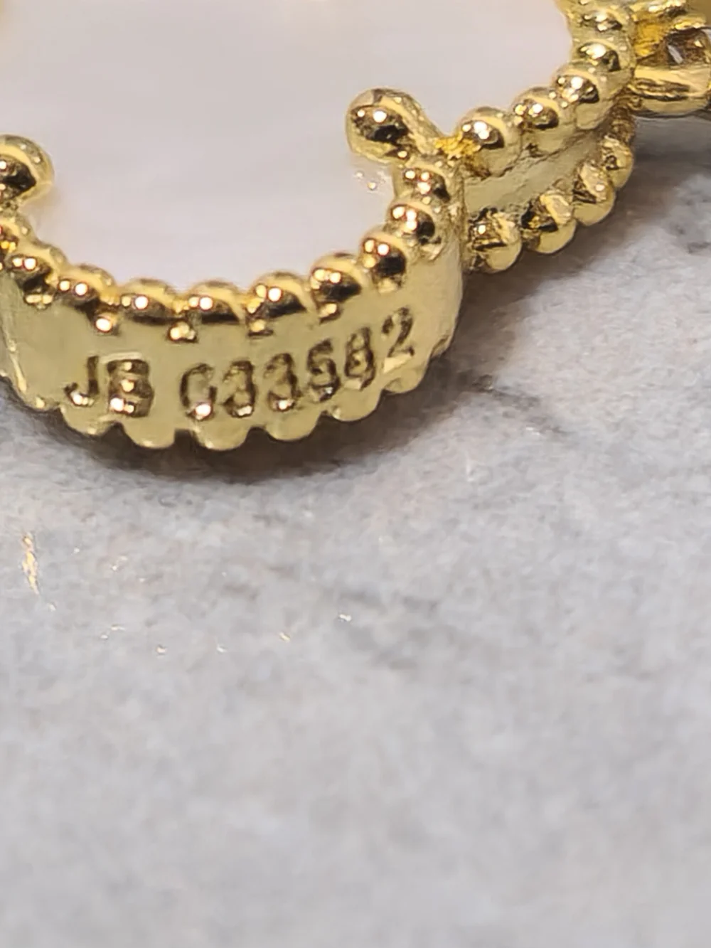 Van Cleef & Arpels Alhambra Mother-of-Pearl Bracelet - Gold Clovers✨️